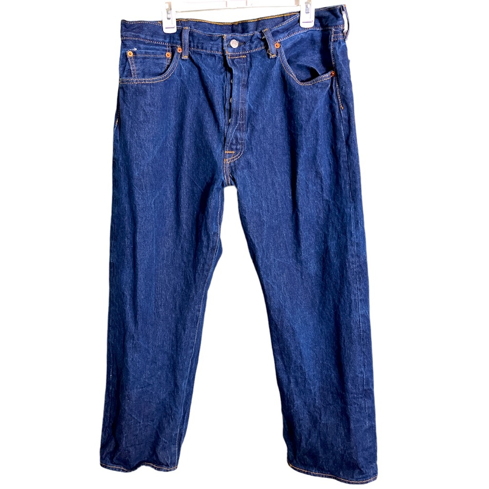 NWOT LEVIS 501 XX BUTTON-FLY JEANS SIZE 40/30 V-STITCH .STRAIGHT LEG